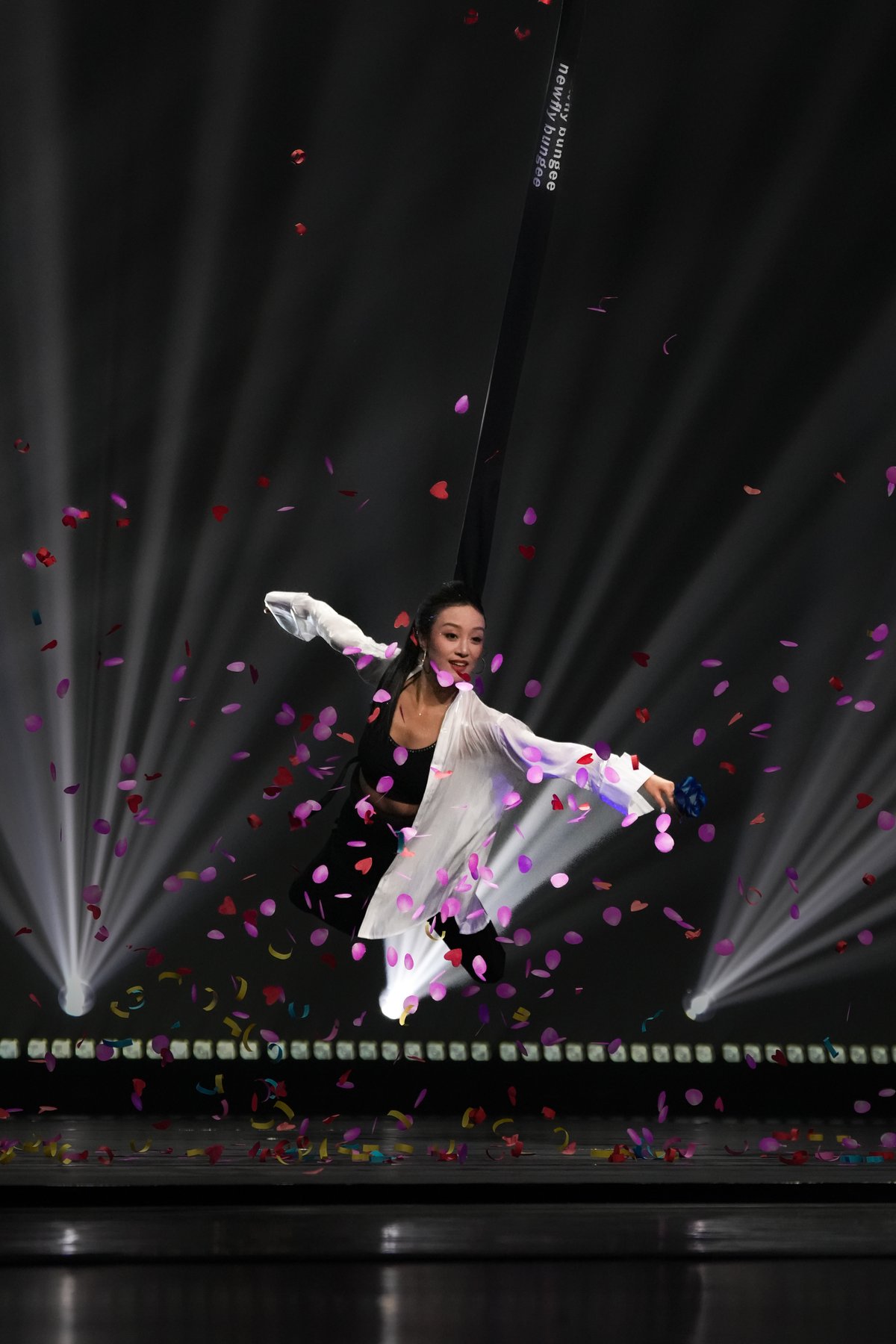 瑾李室内蹦极实景